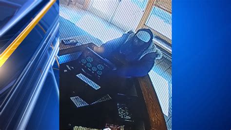 Cameras Spot Man Allegedly Stealing From South Columbus Pizza Hut