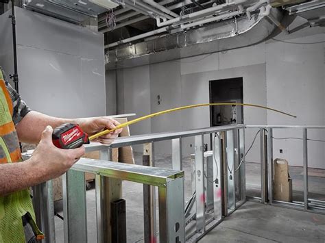 Exploring The Milwaukee 5m16ft Compact Magnetic Tape