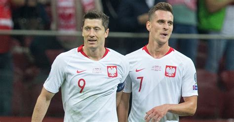 Vers Un Retour Du Duo Milik Lewandowski En Attaque De La Pologne