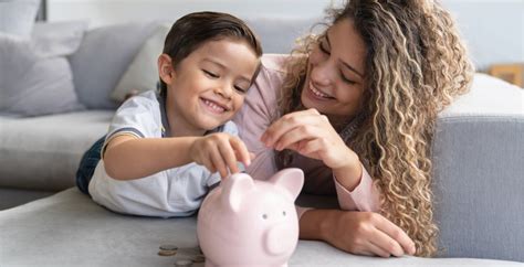 Como ensinar educação financeira para crianças Blog PlayKids