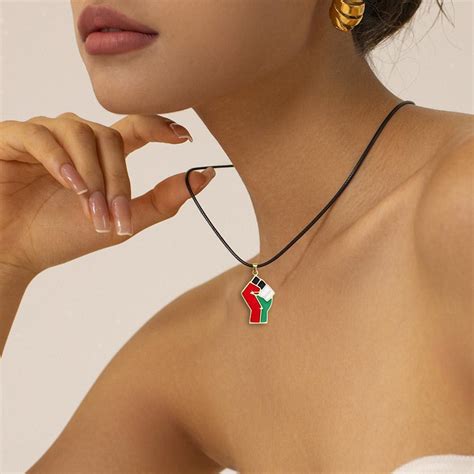 Palestine Flag Fist Necklace Pendants With 50cm Chain Palestinian H