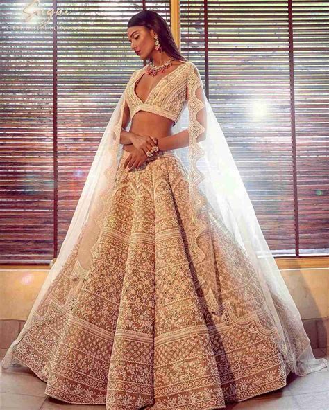 Best Indian Wedding Dresses [guide And Tips] Hi Miss Puff