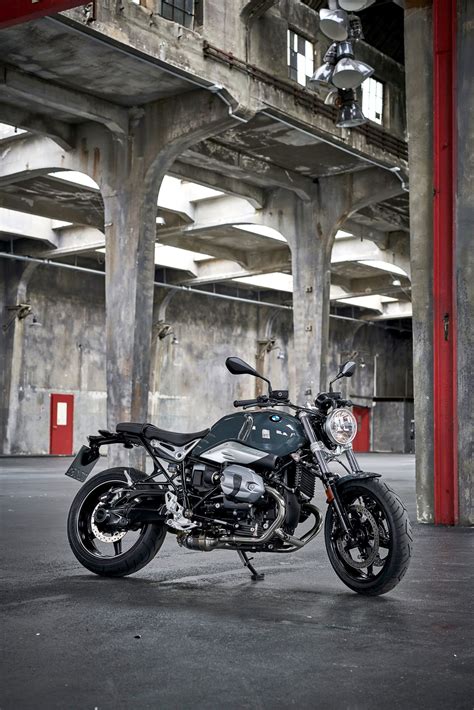 Motorrad Vergleich Bmw R Ninet Pure Vs Triumph Bonneville T