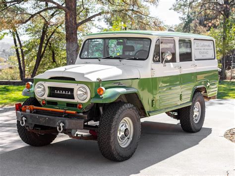 Toyota Land Cruiser FJ45 LV Market - CLASSIC.COM