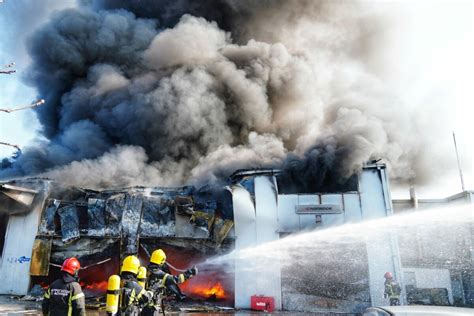 Lokalizovan veliki požar u naselju Galenika