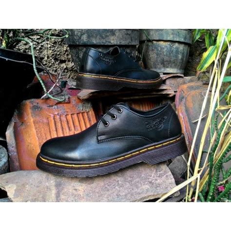 Jual Sepatu Dr Martens Hole Dokmar Docmart Pendek Ukuran