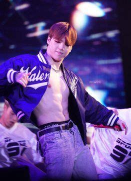 𝐇 𝔹 on X Korean celebrities Handsome asian men Hot korean guys