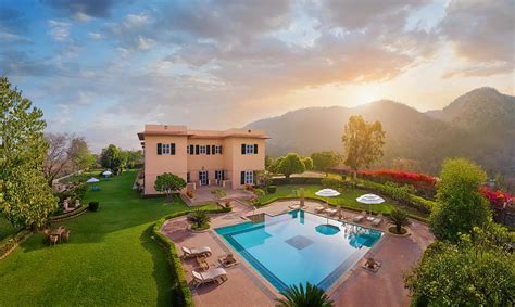 20 Resorts in Jaipur with Swimming Pool: Book @ Upto 50% Off