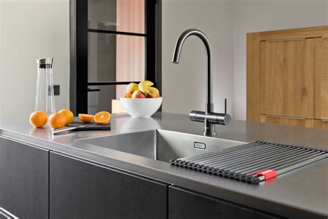 Franke Adds Anthracite Finish To Its Minerva 4 In 1 Electronic Tap