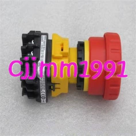 1pc New Idec Emergency Stop Switch Xw1e Bv402mrh Emo P Ebay