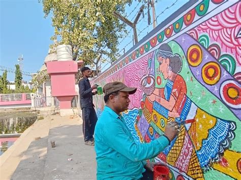 14 Ghats Of Raxaul Are Being Decorated With Mithila Paintings मिथिला