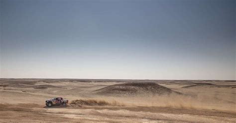 Al Attiyah Vence Quarta Etapa Dos Carros No Dakar Dupla Brasileira