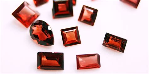 January's Birthstone: The Garnet - Shamrock Gift