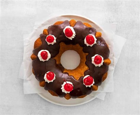 Boston Cream Bundt Cake Mighty Mrs Super Easy Recipes