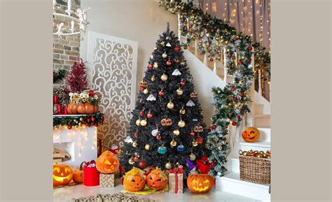 10 Secrets To Decorate Your Christmas Tree Professionally