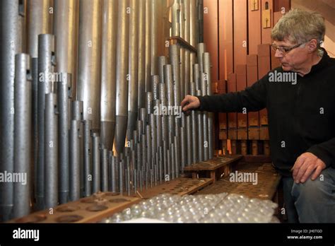 Restoration of Saint Gervais baroque church. Pipe organ repair. Tuning ...