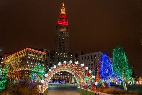 The Best Christmas Lights Near Cleveland In 2024