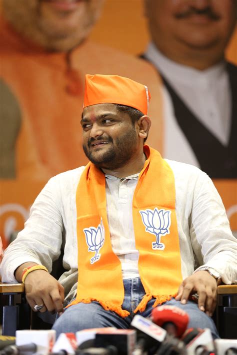 Hardik Patel On Twitter माँ भारती के यशस्वी प्रधानमंत्री श्री नरेंद्र