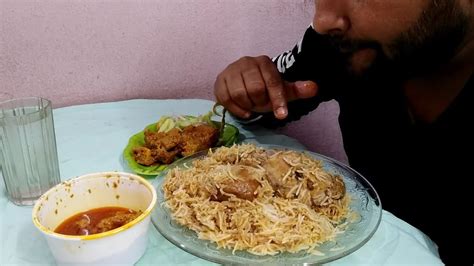 Chickenbiryani Eating Chicken Biryani With Spicy Gravy Eating Dada