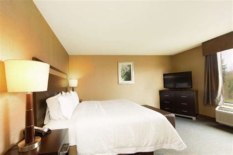 Hampton Inn and Suites by Hilton-Tacoma/Puyallup, WA Hotel (Puyallup (WA)) - Deals, Photos & Reviews