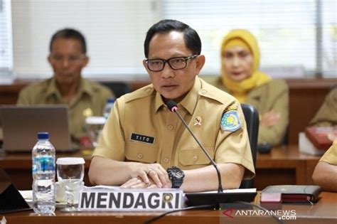 Kemendagri Kaji Perpanjangan Masa Jabatan Kades