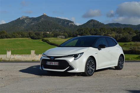 Nowa Toyota Corolla Test Wady Zalety Osi Gi