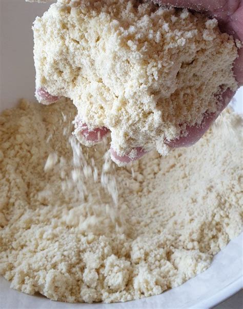 A Handful Of Flour And Butter Breadcrumbs Shortcrust Pastry Flaky Pastry Blackberry And Apple