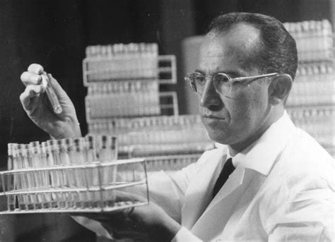 Biography of Jonas Salk: Inventor of the Polio Vaccine