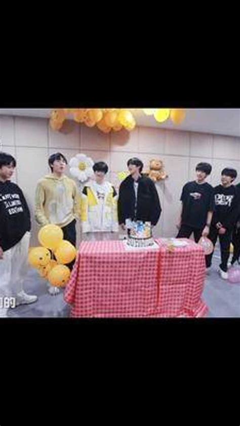 左航 好像不是我生日吧？？ 朱志鑫生日快乐 左航 Tf家族三代 腾讯视频