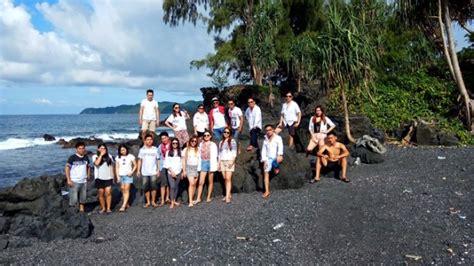 Kunjungi Pantai Taman Wisata Alam Batu Angus Warga Koya Ini Terpesona