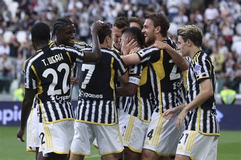 Hasil Juventus Vs Monza Skor 2 0 Bola Net