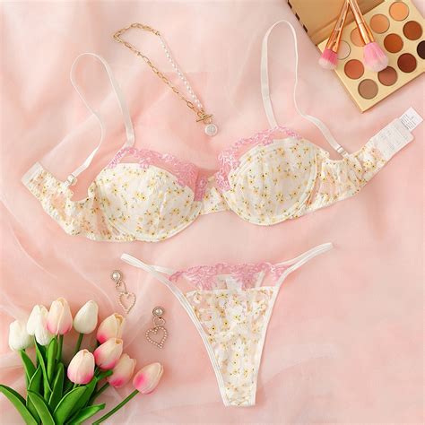 Sexy Clothes Set Ins Pure Desire Lace Small Daisies Sexy Lingerie