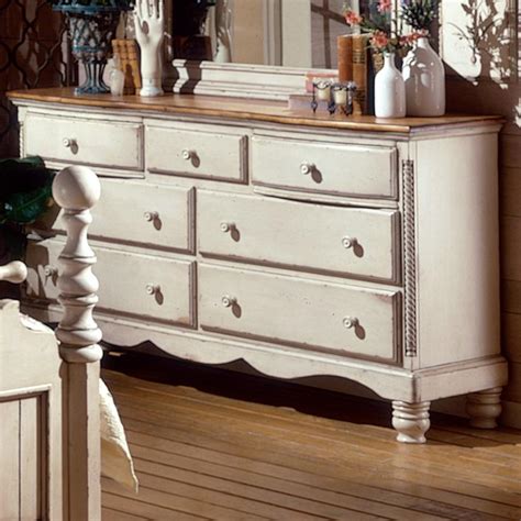 Hillsdale Wilshire Drawer Dresser In Antique White