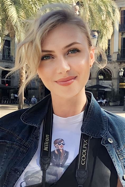 Beautiful Anna 41 Y O From Zagreb With Blonde Hair ID 271819 LadaDate