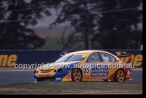 Bathurst 1000 2002 Photographer Marshall Cass Code 02 B02 161