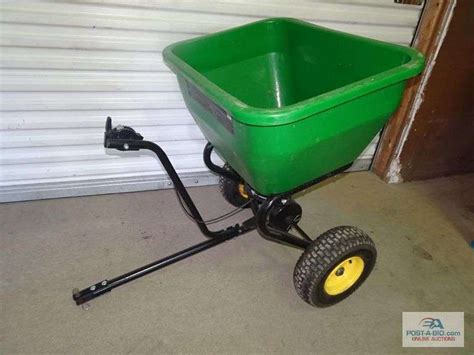 John Deere Fertilizer Spreader Elsenpeter Auctions Real Estate Inc