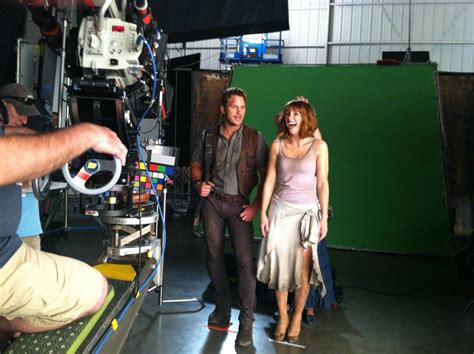 New behind the scenes photo of Jurassic World! (2015) | Jurassic world ...