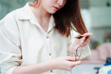 Las Mujeres Asi Ticas Tienen Problemas Con La P Rdida De Cabello Largo