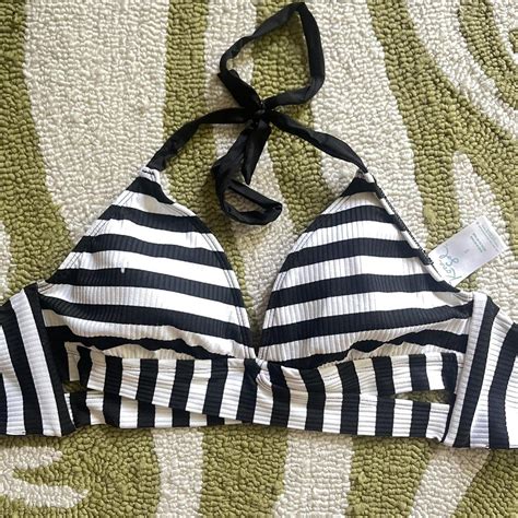 Kona Sol Women S Black And White Bikini And Tankini Tops Depop