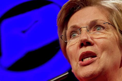 Warren Fires Up Democrats At Fundraising Dinner