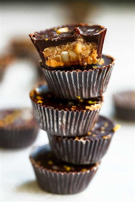 Easy Vegan Dark Chocolate Caramel Cups | The Movement Menu