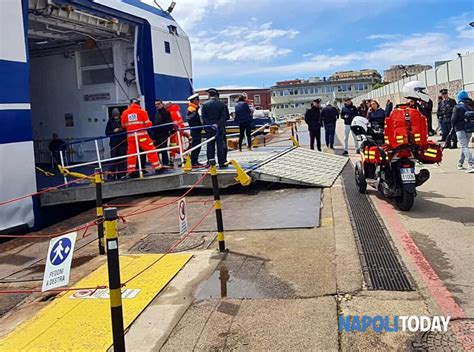 Incidente Al Porto Di Napoli