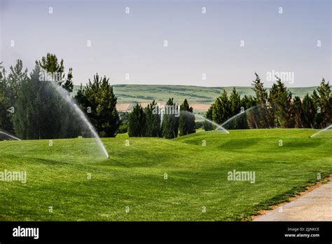 Golf Sprinkler Hi Res Stock Photography And Images Alamy