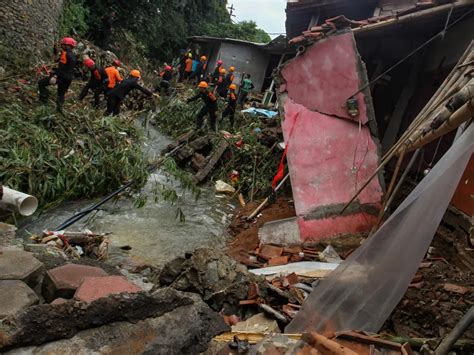 Foto Penampakan Puluhan Rumah Rusak Di Bogor Usai Guyuran Hujan Deras