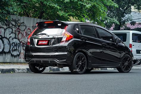 Permaisuri OZ Racing Italia 150 Ft Honda Jazz RS GK5