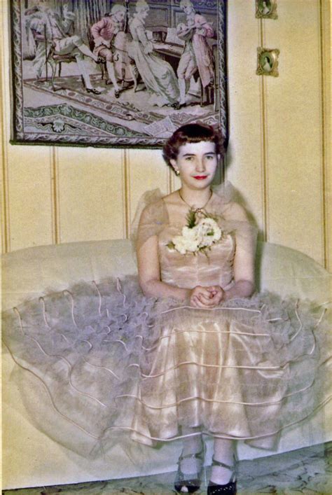 40 Cool Snaps Defined The 50s Formal Dresses Of Young Women Vintage News Daily