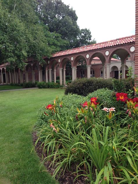 Riley Hall Northwestern University Plants