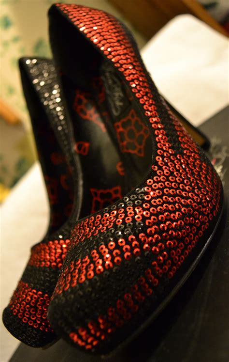 My Wedding Bling Shoes - Definitely goes with Spanish - Red/Black theme ...