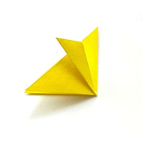 Simple Origami Sunflower Tutorial * Moms and Crafters