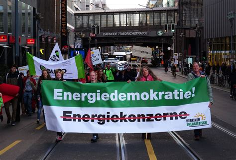 Rekommunalisierung Berliner Fernwärme Is Coming Home Energiezukunft